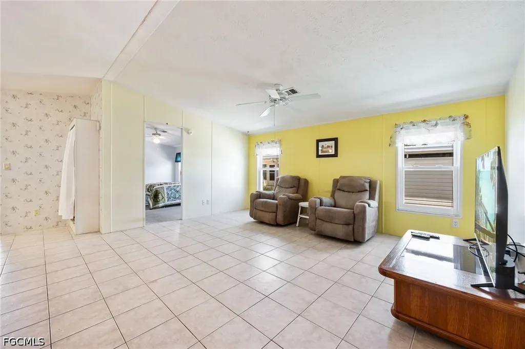 370 Nicklaus Boulevard North Fort Myers FL 33903