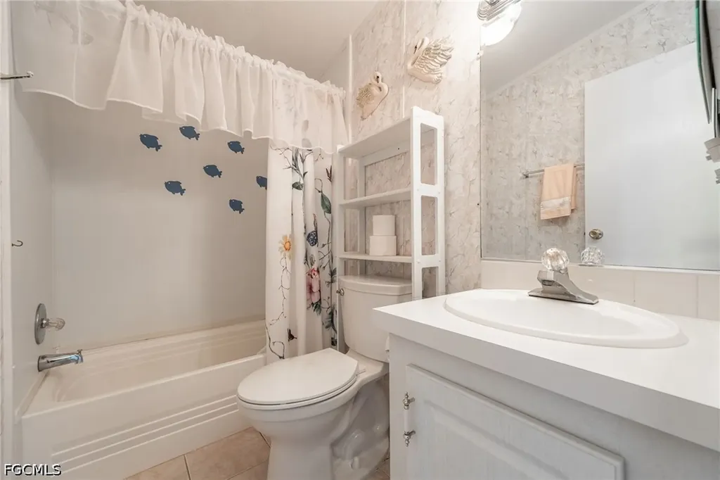 370 Nicklaus Boulevard North Fort Myers FL 33903