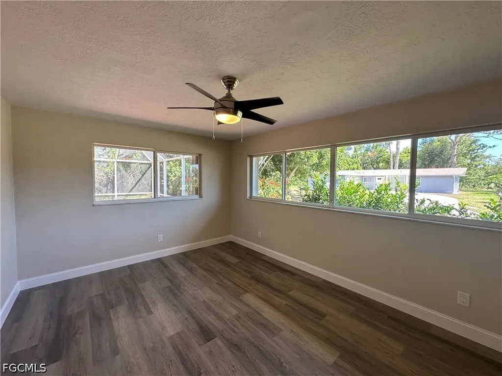 4223 SE 4th Place Cape Coral FL 33904