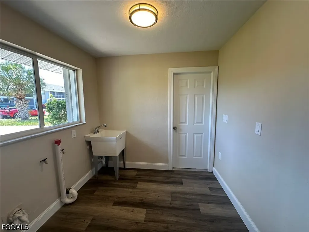 4223 SE 4th Place Cape Coral FL 33904