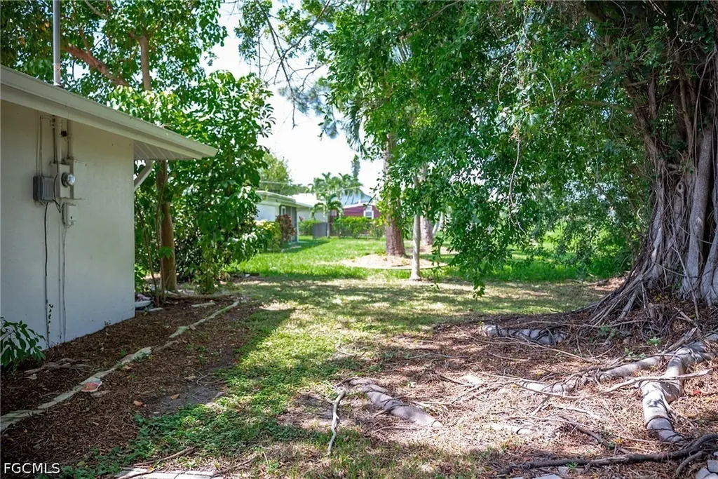 4223 SE 4th Place Cape Coral FL 33904