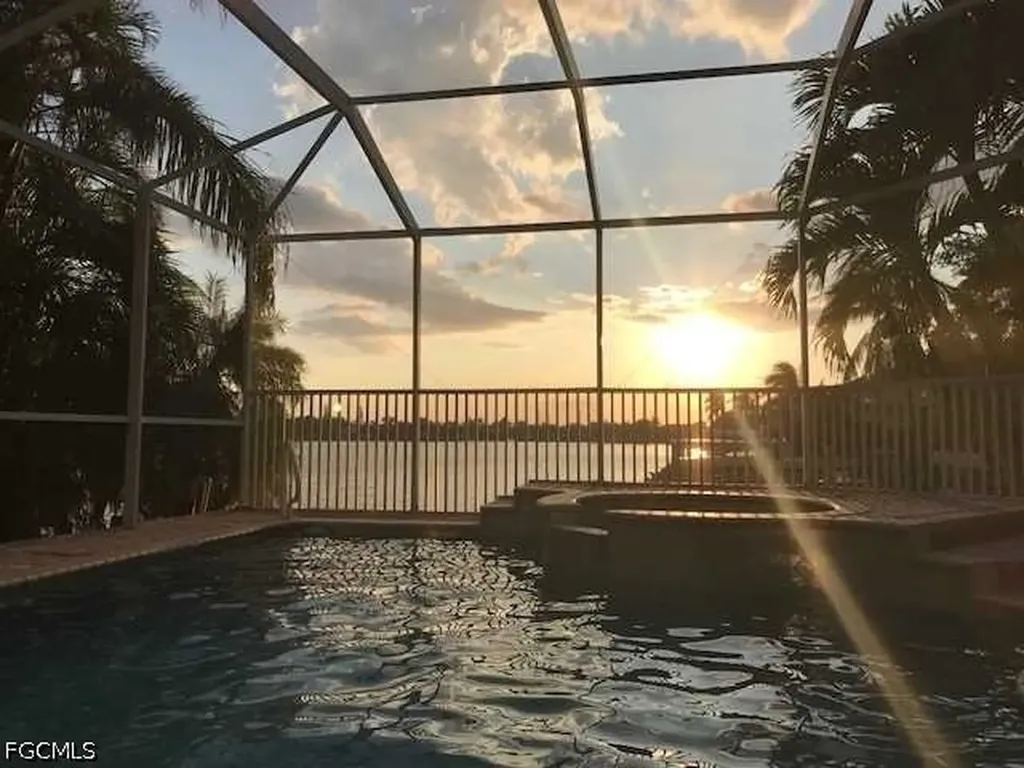 4808 SW 5th Place Cape Coral FL 33914