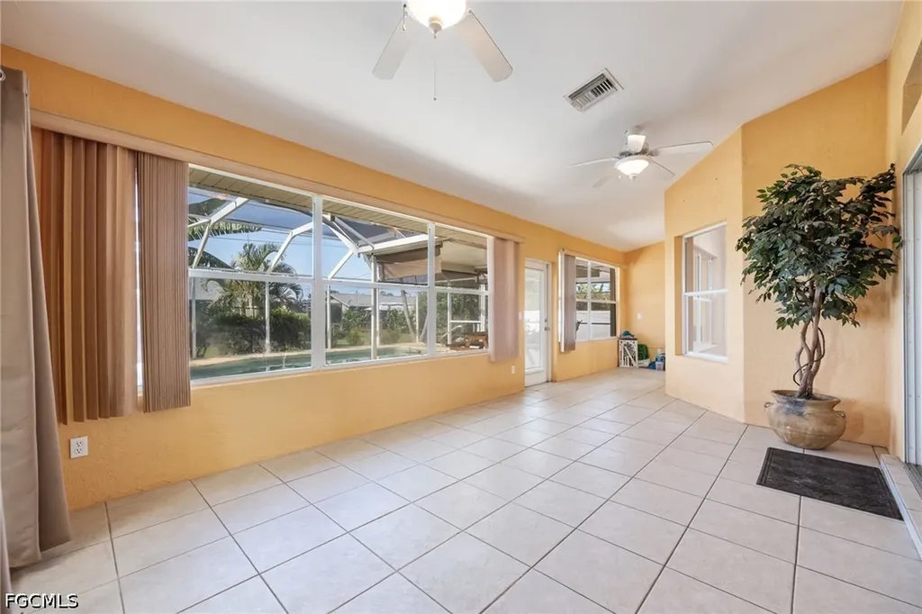 1132 SE 32nd Terrace Cape Coral FL 33904