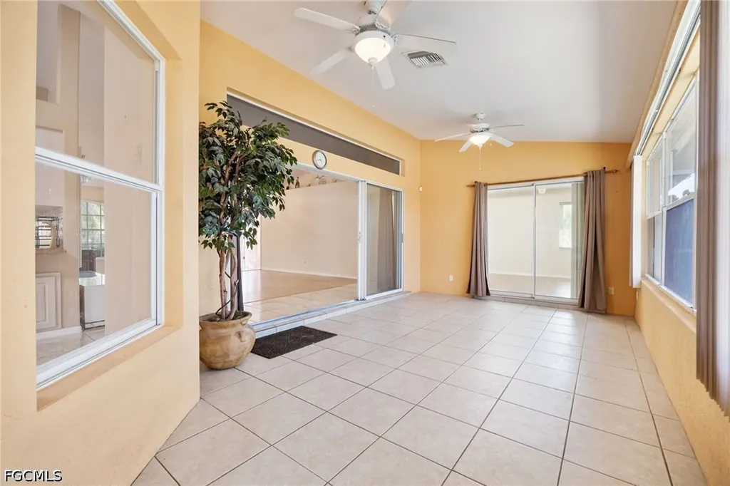 1132 SE 32nd Terrace Cape Coral FL 33904