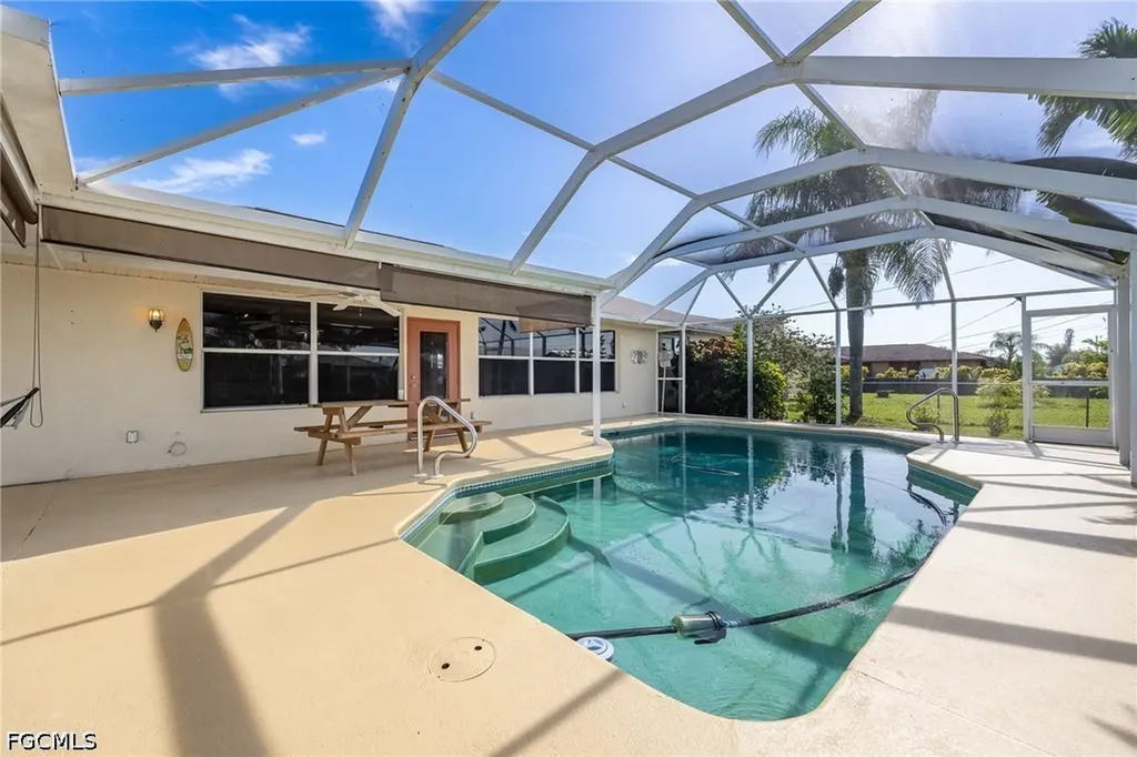 1132 SE 32nd Terrace Cape Coral FL 33904