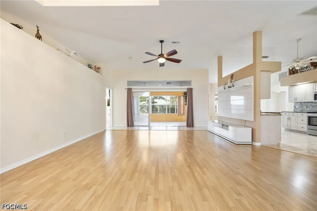 1132 SE 32nd Terrace Cape Coral FL 33904