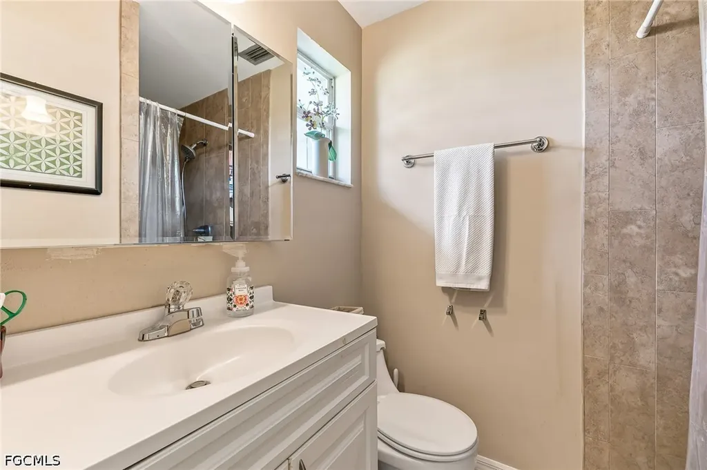 1669 Grove Avenue Fort Myers FL 33901