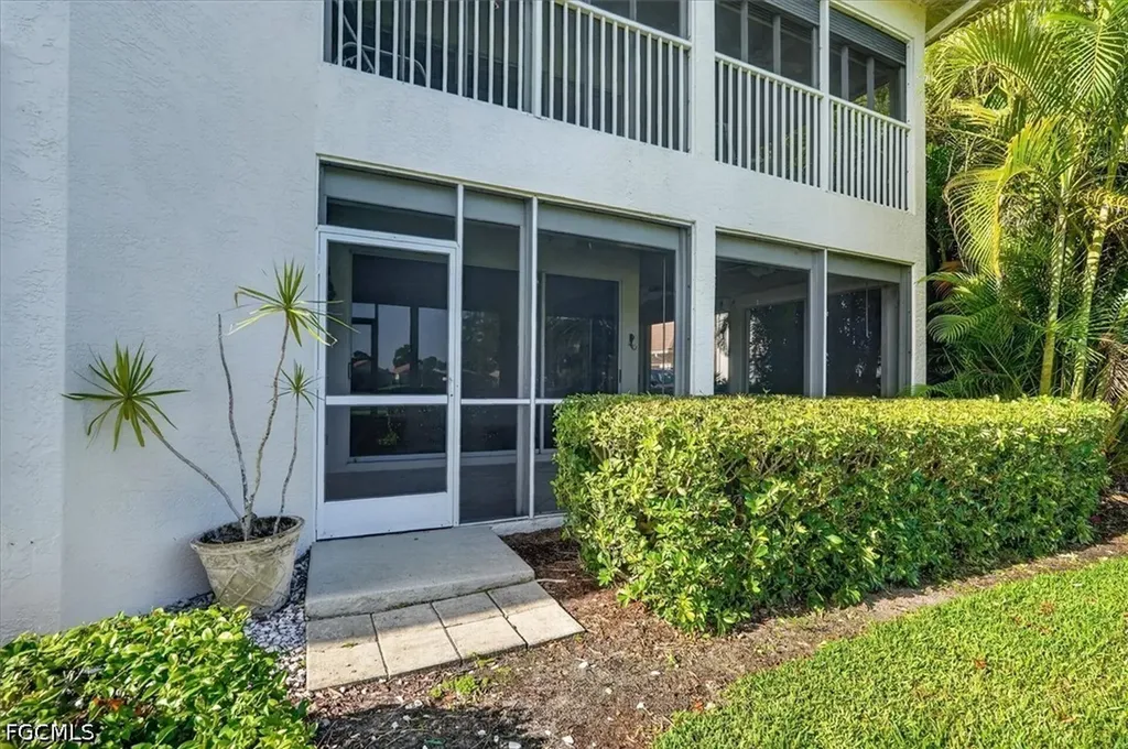 8371 Grand Palm Drive Estero FL 33967
