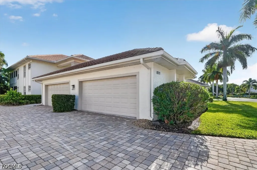 8371 Grand Palm Drive Estero FL 33967