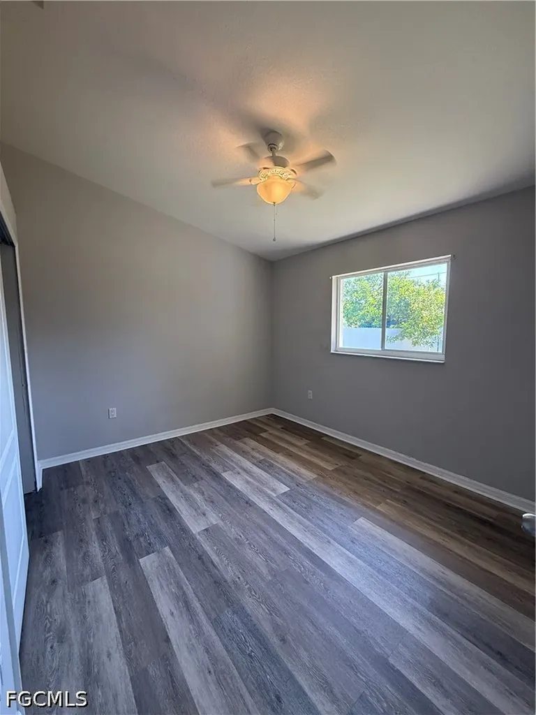 3307 SW 1st Avenue Cape Coral FL 33914