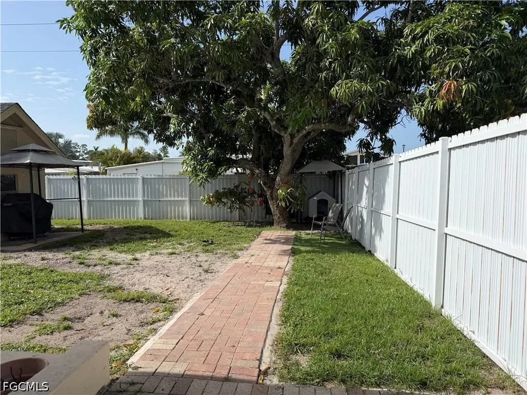 3502 Seminole Avenue Naples FL 34112