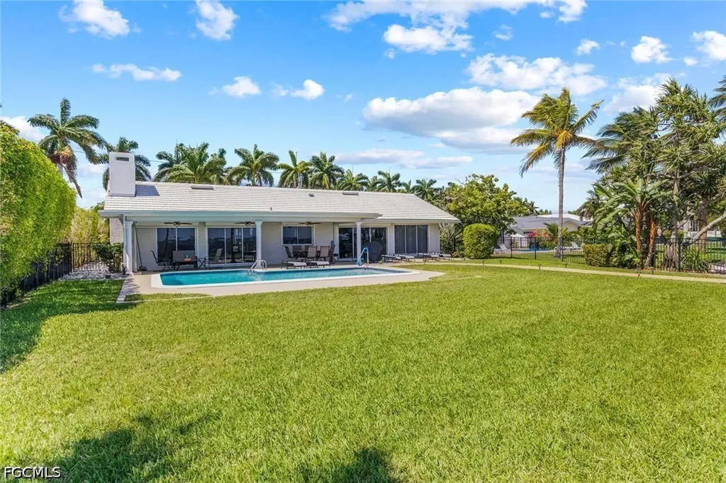 252 Bayshore Drive Cape Coral FL 33904