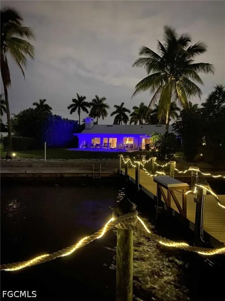 252 Bayshore Drive Cape Coral FL 33904