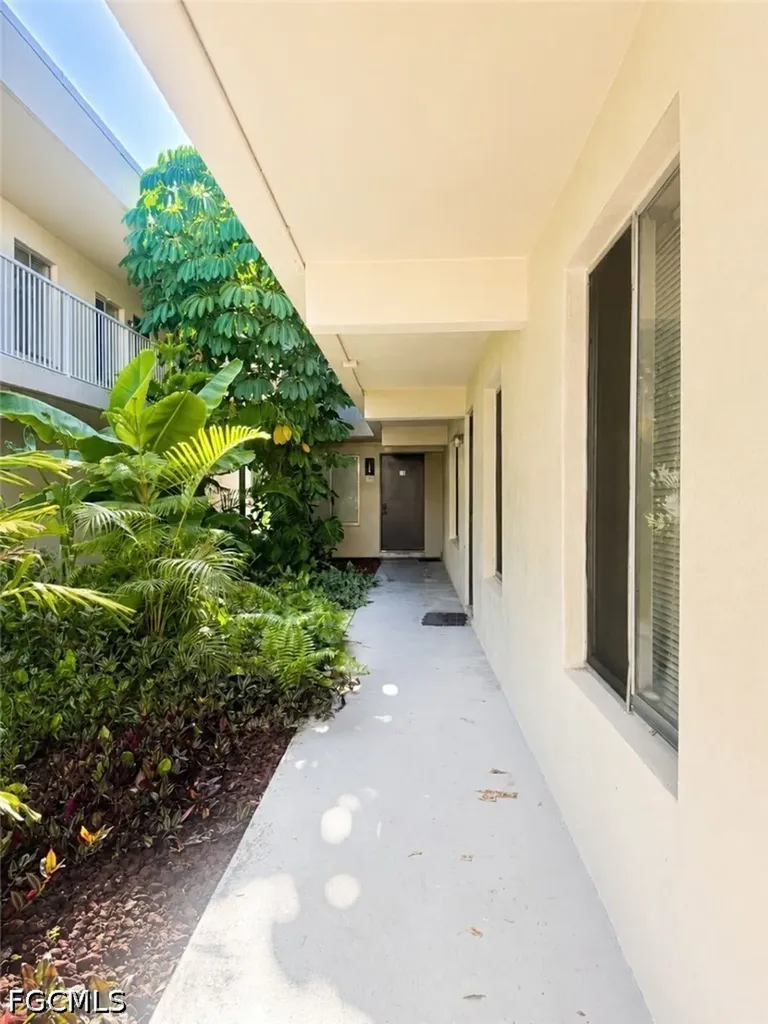 1830 Maravilla Avenue Fort Myers FL 33901