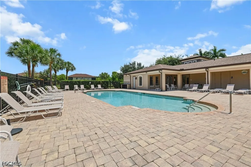 3717 Pino Vista Way Estero FL 33928