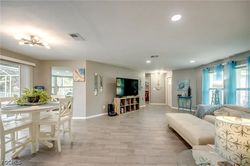 1214 Baldwin Place Lehigh Acres FL 33936