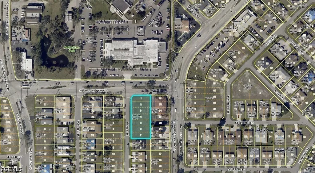 1207 SE 8th Place Cape Coral FL 33990