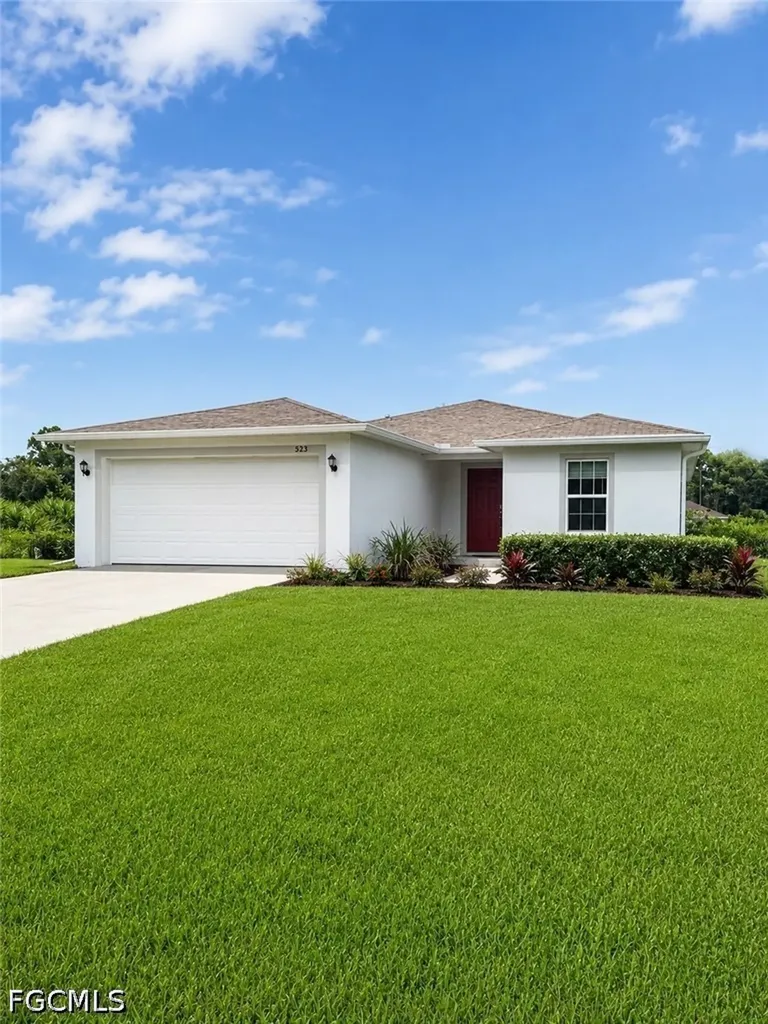 523 Wabasso Avenue S Lehigh Acres FL 33974