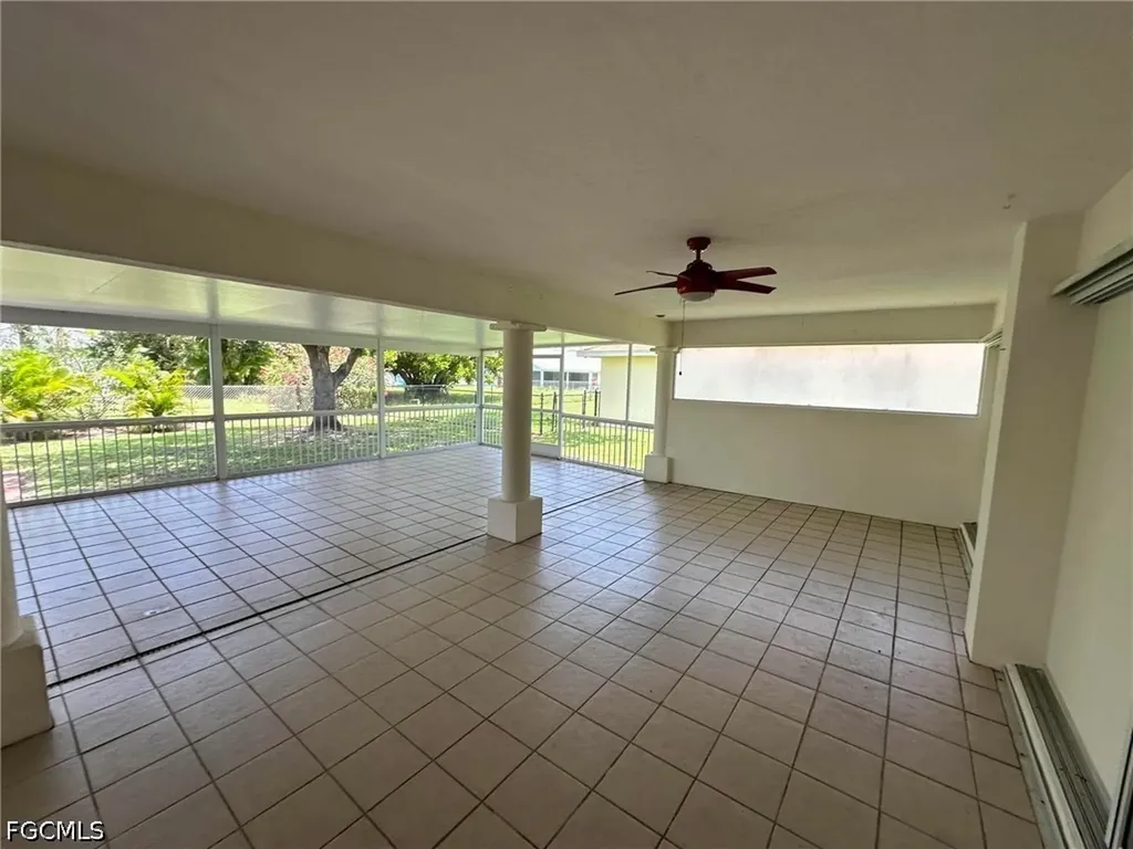 22 SE 14th Court Cape Coral FL 33990