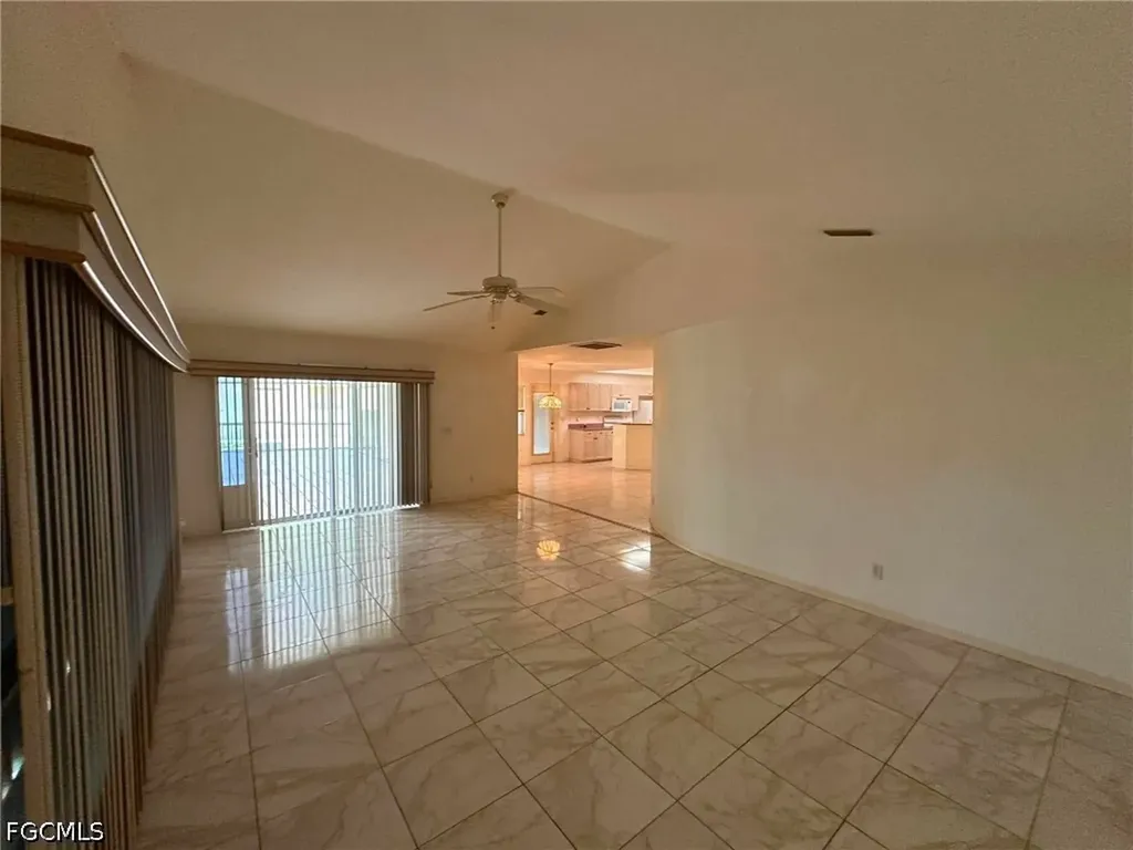 22 SE 14th Court Cape Coral FL 33990