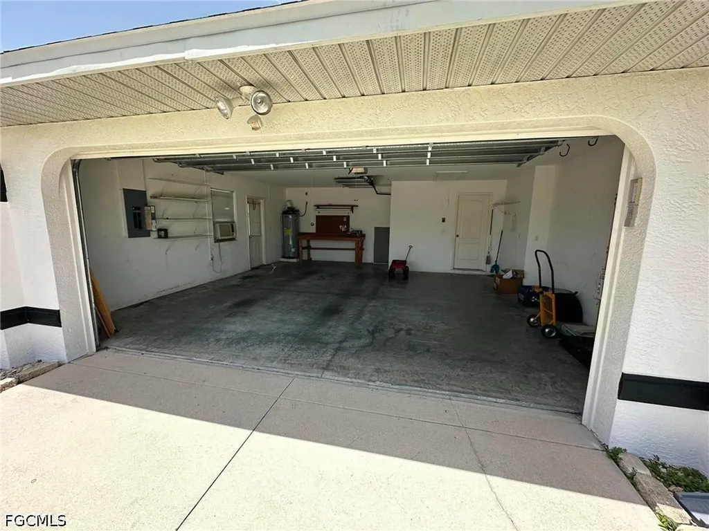 22 SE 14th Court Cape Coral FL 33990