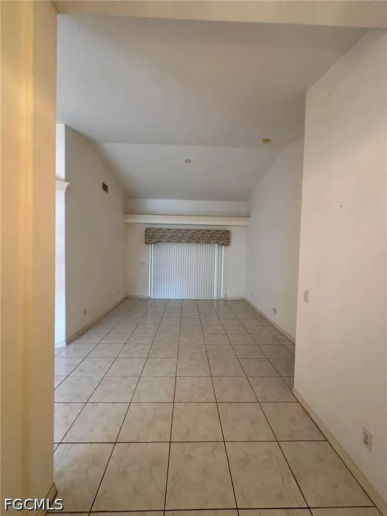 22 SE 14th Court Cape Coral FL 33990