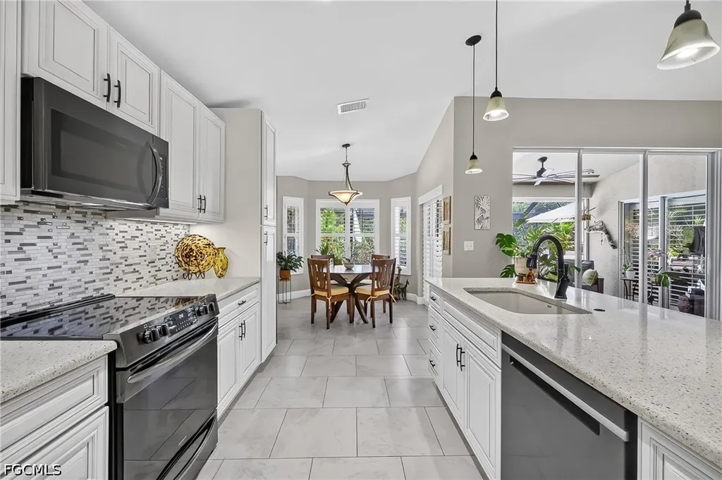 14066 Castle Hill Way Fort Myers FL 33919