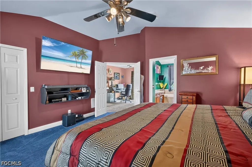 4308 NE 21st Avenue Cape Coral FL 33909