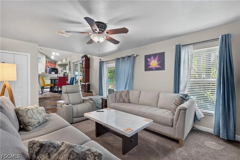 4308 NE 21st Avenue Cape Coral FL 33909