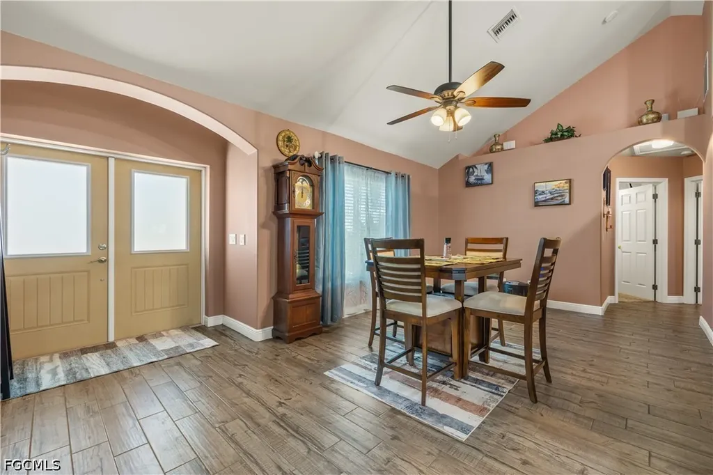 4308 NE 21st Avenue Cape Coral FL 33909