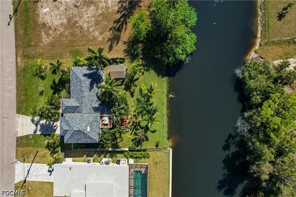 4308 NE 21st Avenue Cape Coral FL 33909