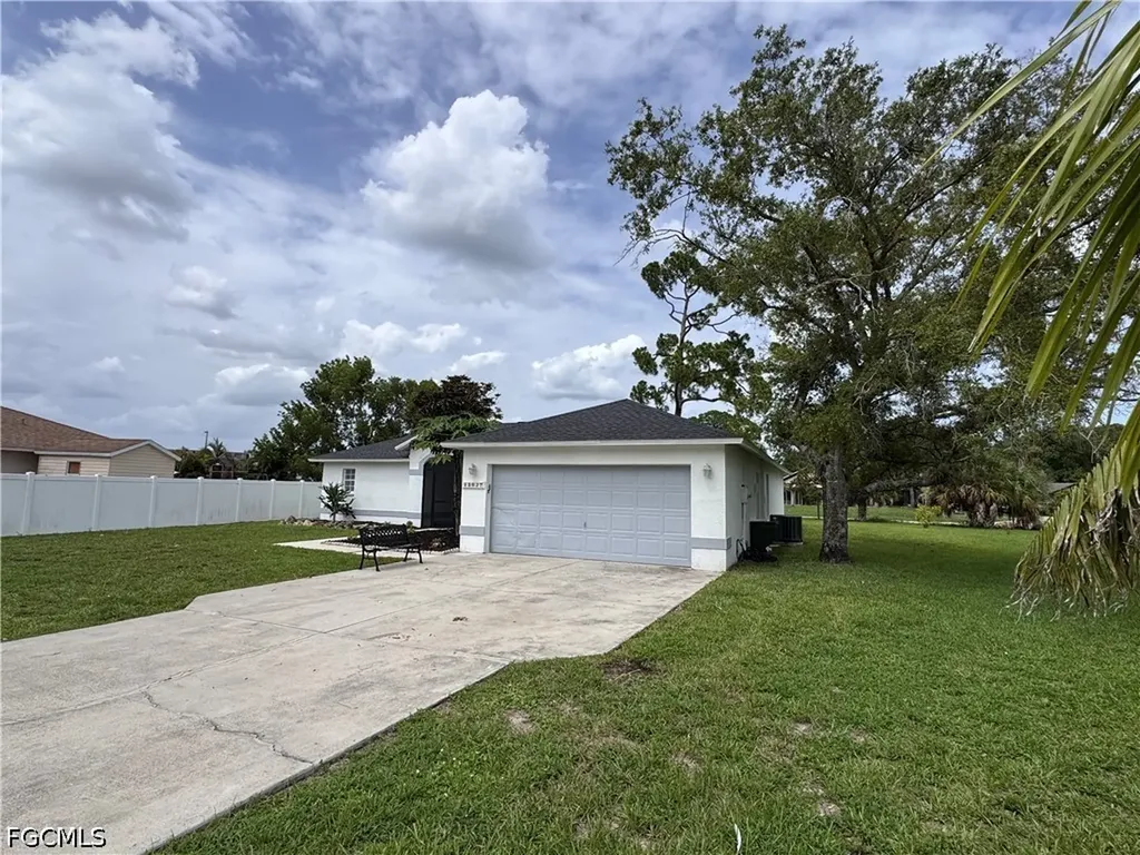 15627 Spring Line Lane Fort Myers FL 33905