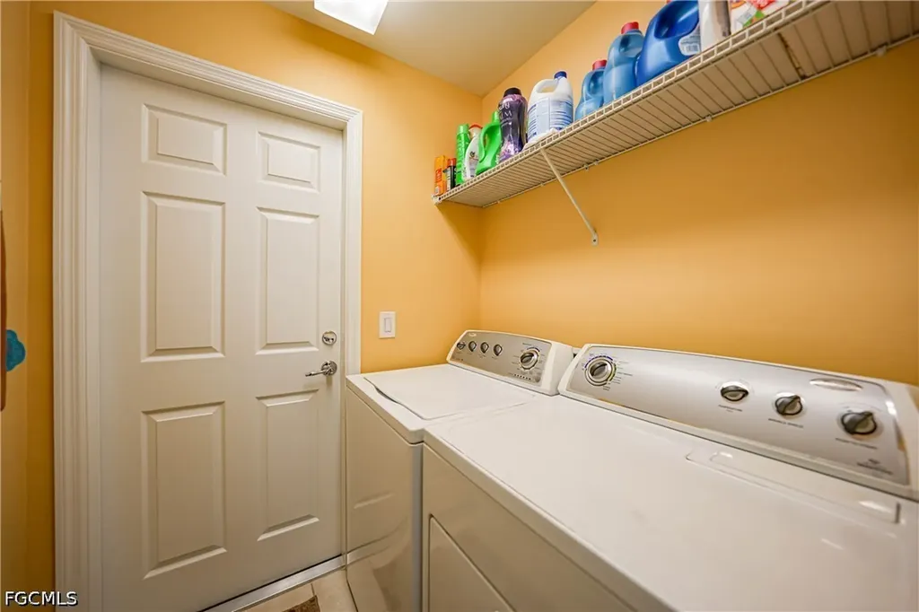 2457 Anguilla Drive Cape Coral FL 33991