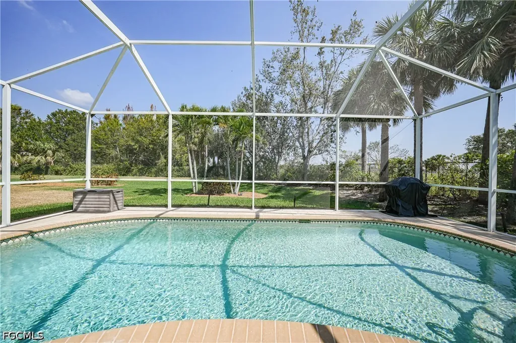 2457 Anguilla Drive Cape Coral FL 33991