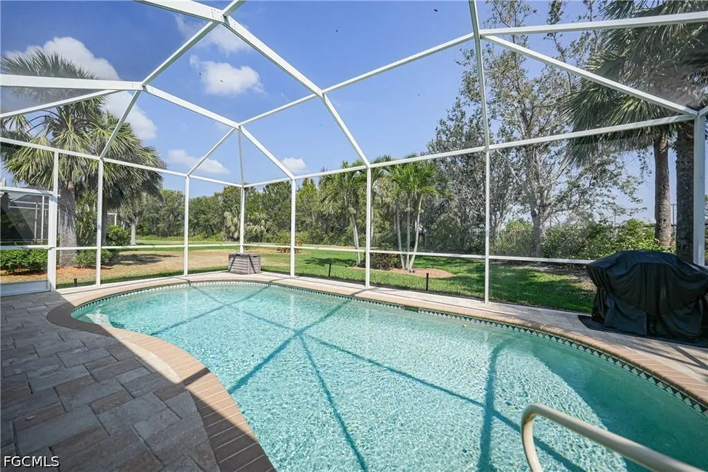2457 Anguilla Drive Cape Coral FL 33991