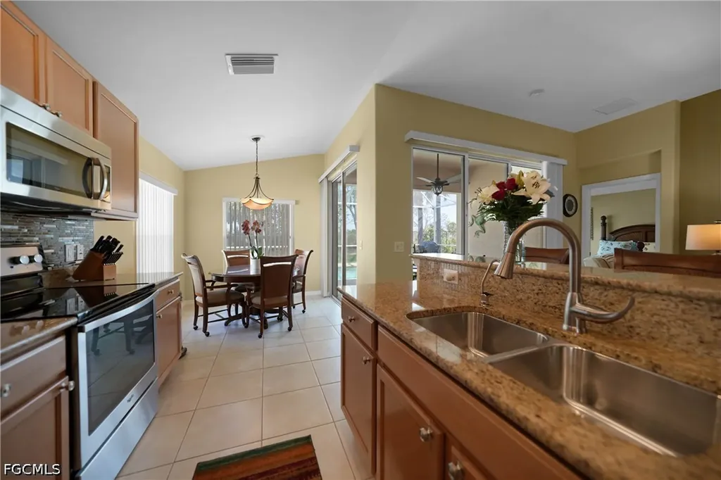 2457 Anguilla Drive Cape Coral FL 33991