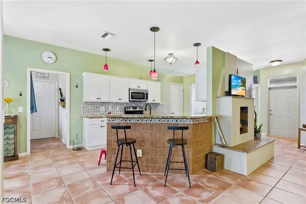 7980 Sandel Wood Circle W Fort Myers FL 33908