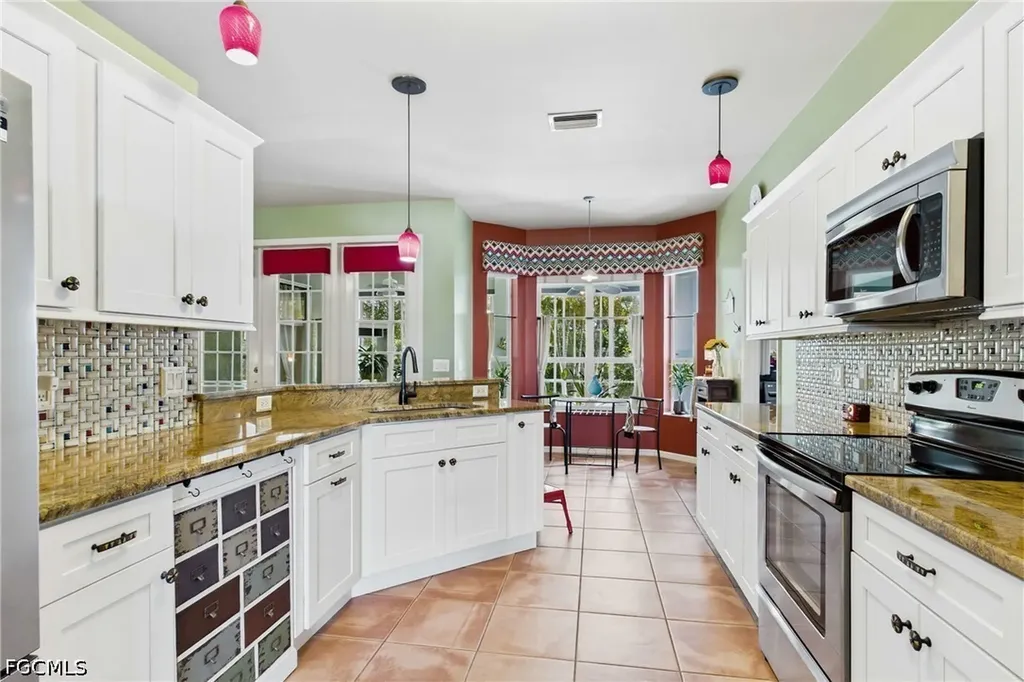 7980 Sandel Wood Circle W Fort Myers FL 33908