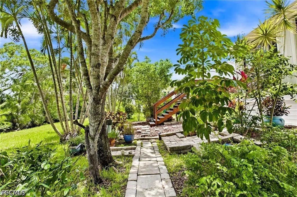7980 Sandel Wood Circle W Fort Myers FL 33908