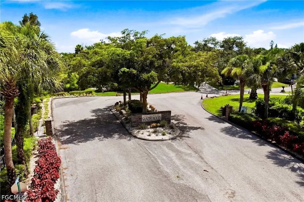 7980 Sandel Wood Circle W Fort Myers FL 33908