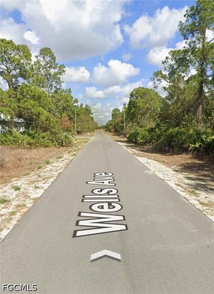 109 Wells Avenue Lehigh Acres FL 33936