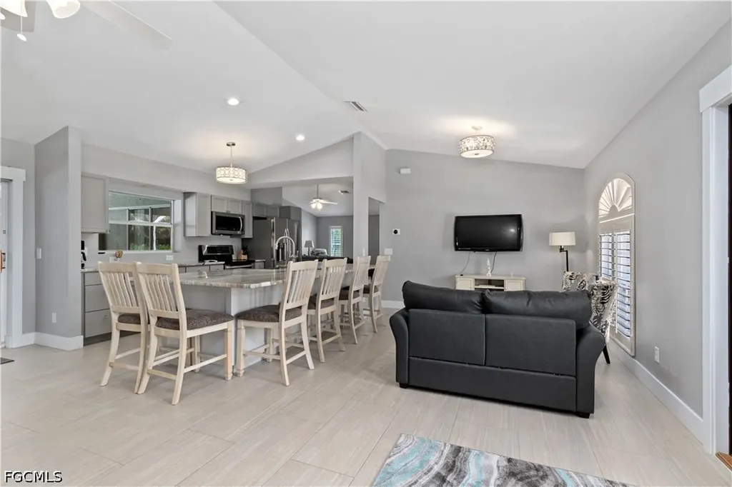 3425 SE 4th Avenue Cape Coral FL 33904