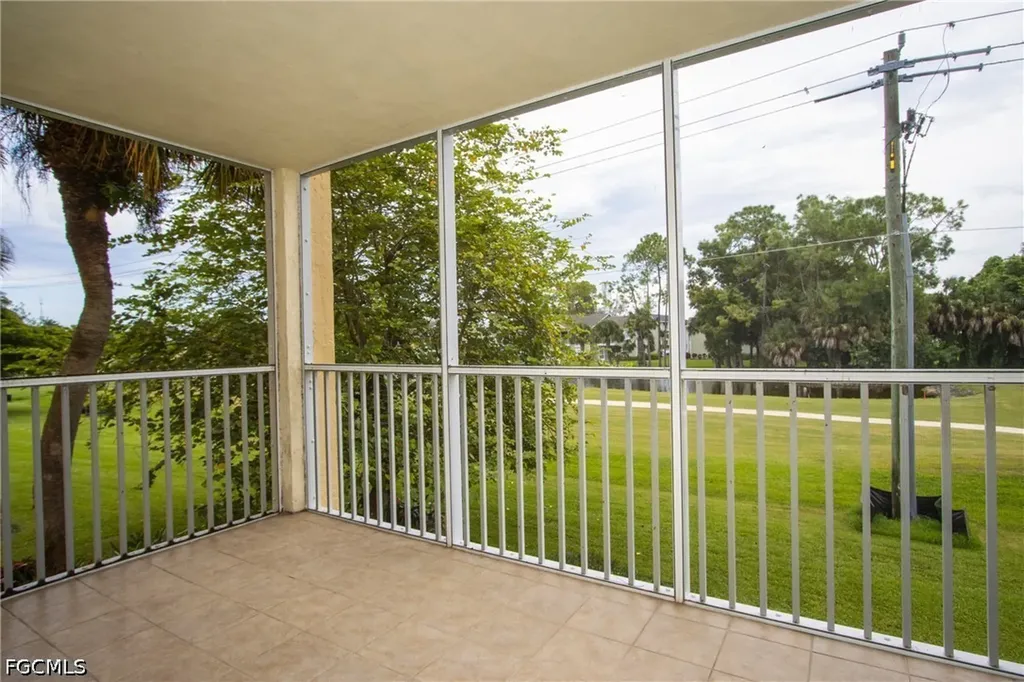 1083 Forest Lakes Drive Naples FL 34105