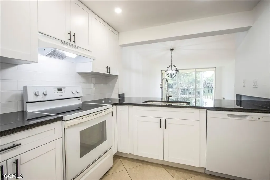 1083 Forest Lakes Drive Naples FL 34105