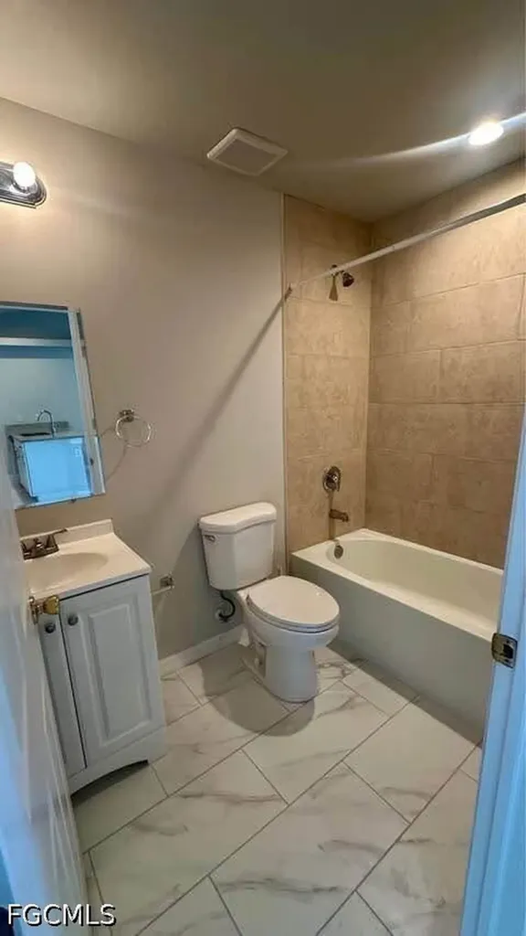 3418 SW 17th Avenue Cape Coral FL 33914