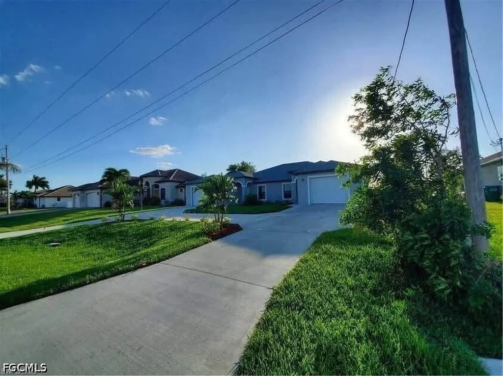 3418 SW 17th Avenue Cape Coral FL 33914