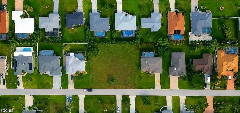 1825 SW 47th Terrace Cape Coral FL 33914
