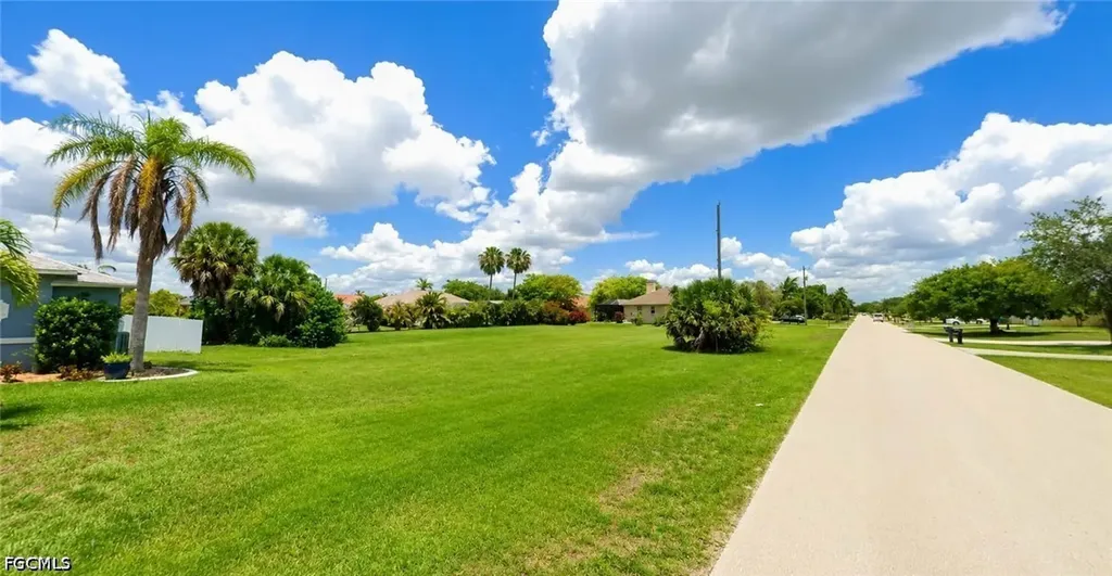 1825 SW 47th Terrace Cape Coral FL 33914