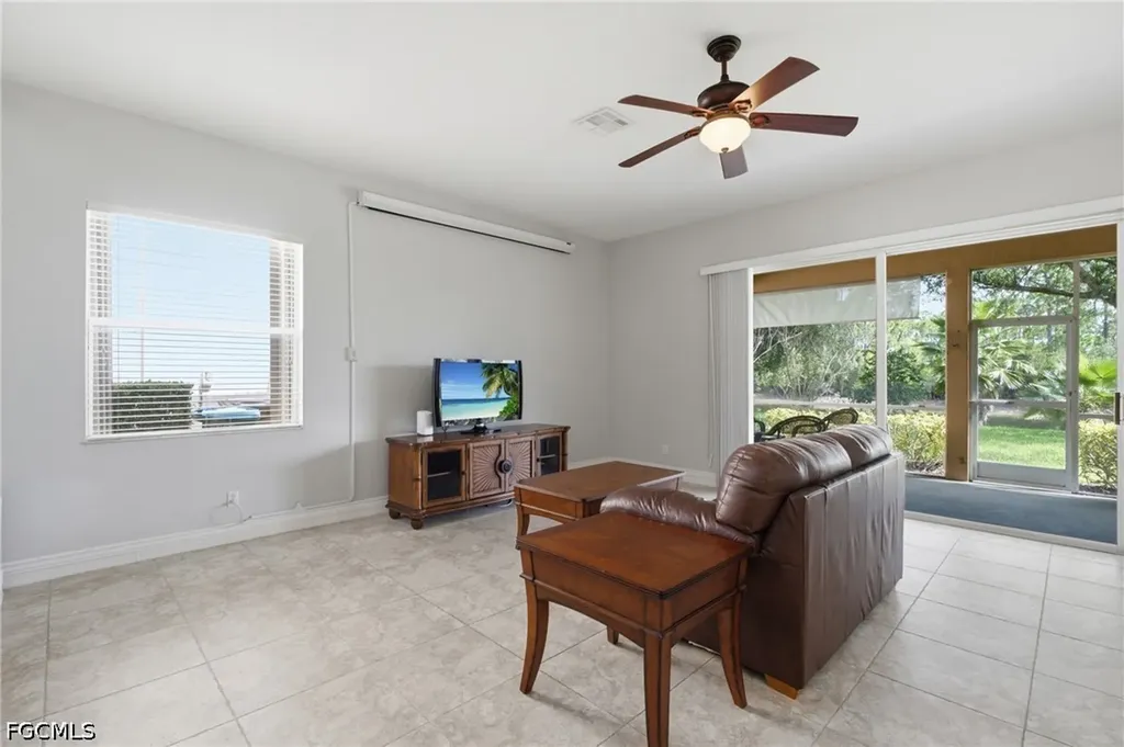 2513 Keystone Lake Drive Cape Coral FL 33909
