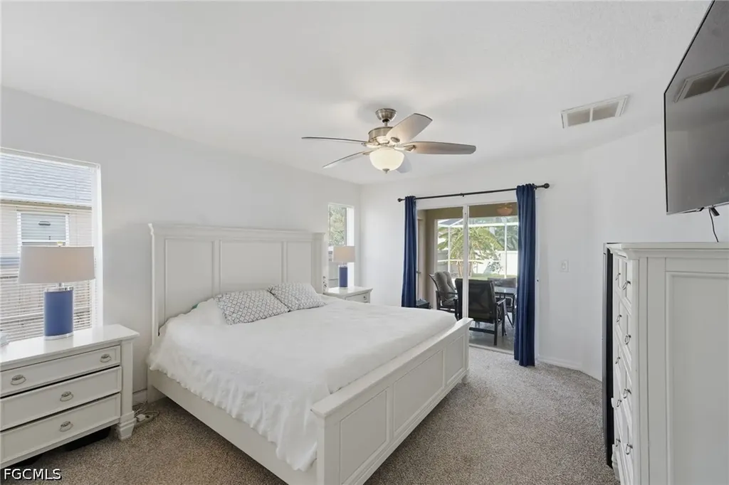 3418 Oasis Boulevard Cape Coral FL 33914